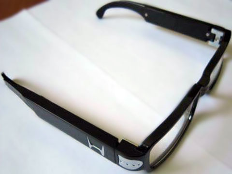 Солнцезащитные очки со встроенной видеокамерой